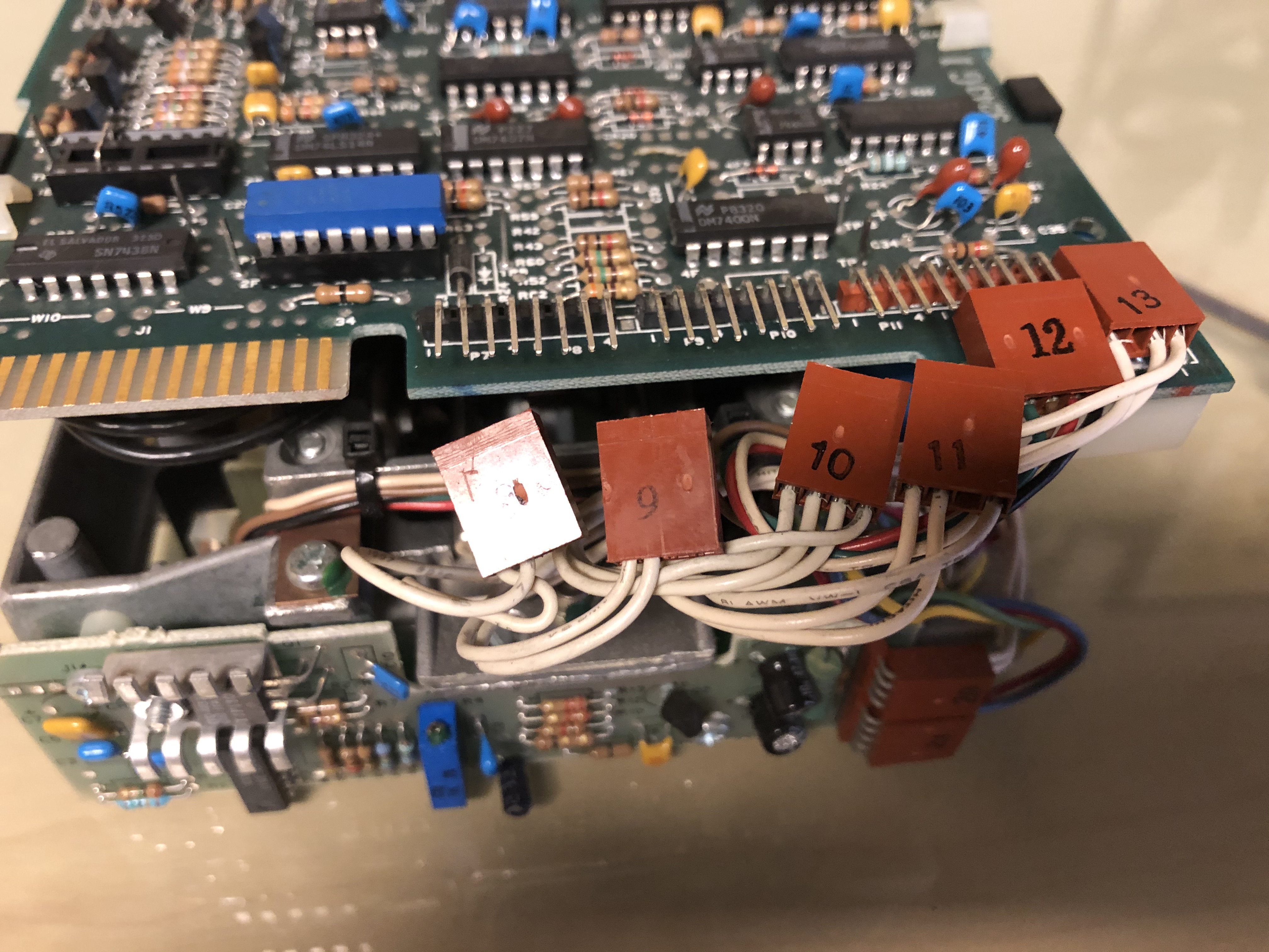 Demontage der rückwärtigen Kabel