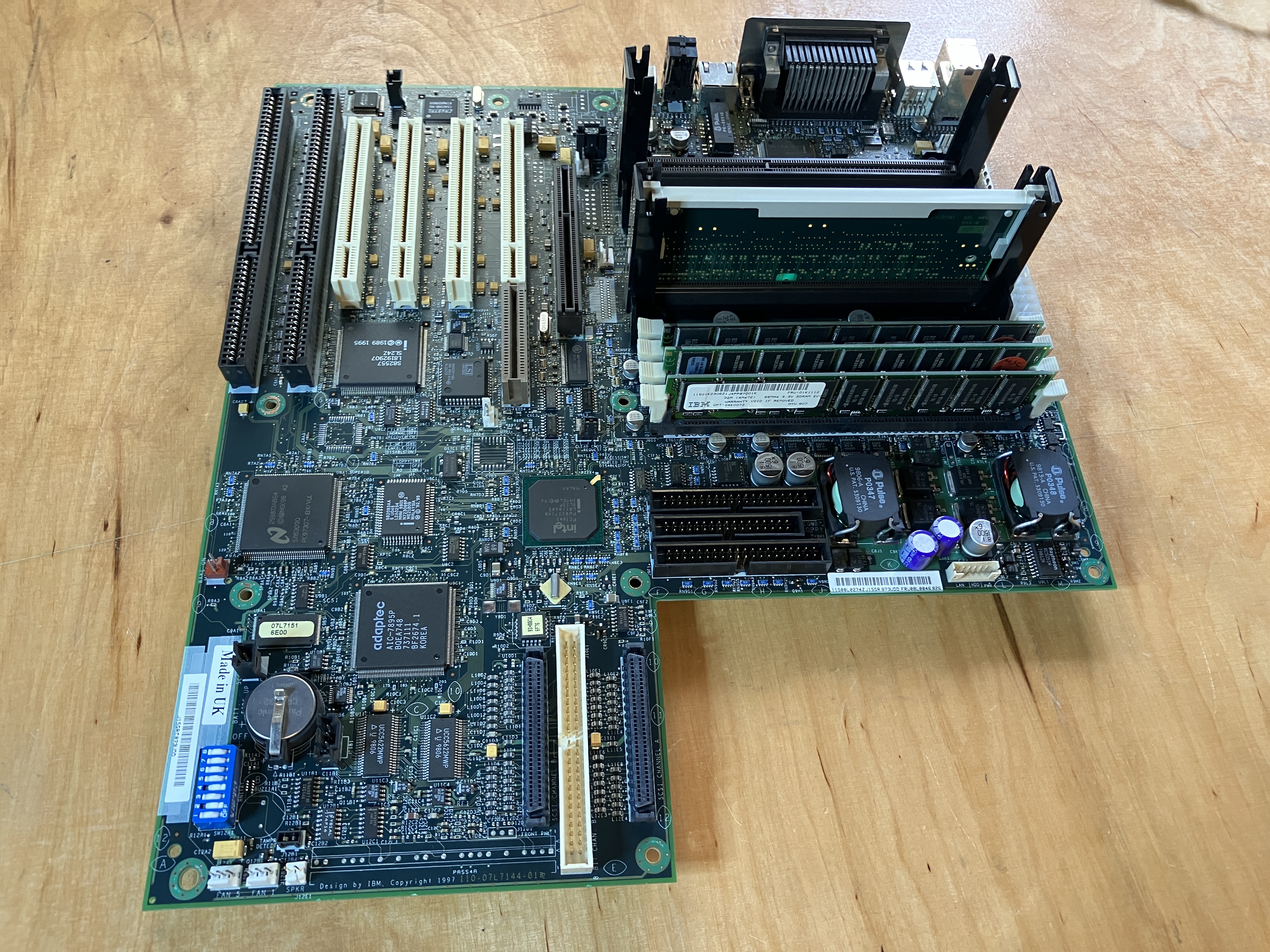 Das Mainboard - Abgepustet