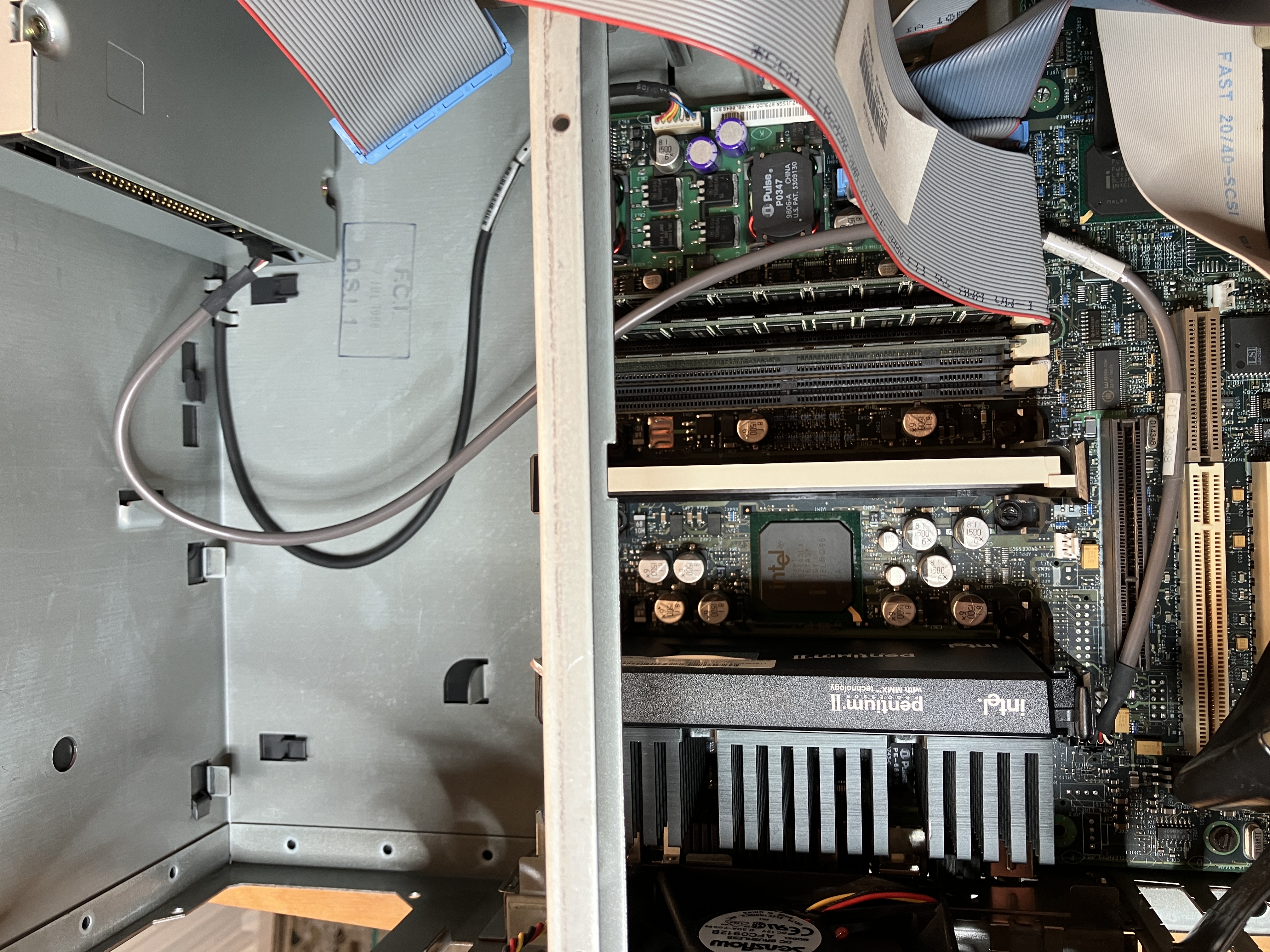 Verlegung des Audio Kabels (vom Mainboard zur CD)