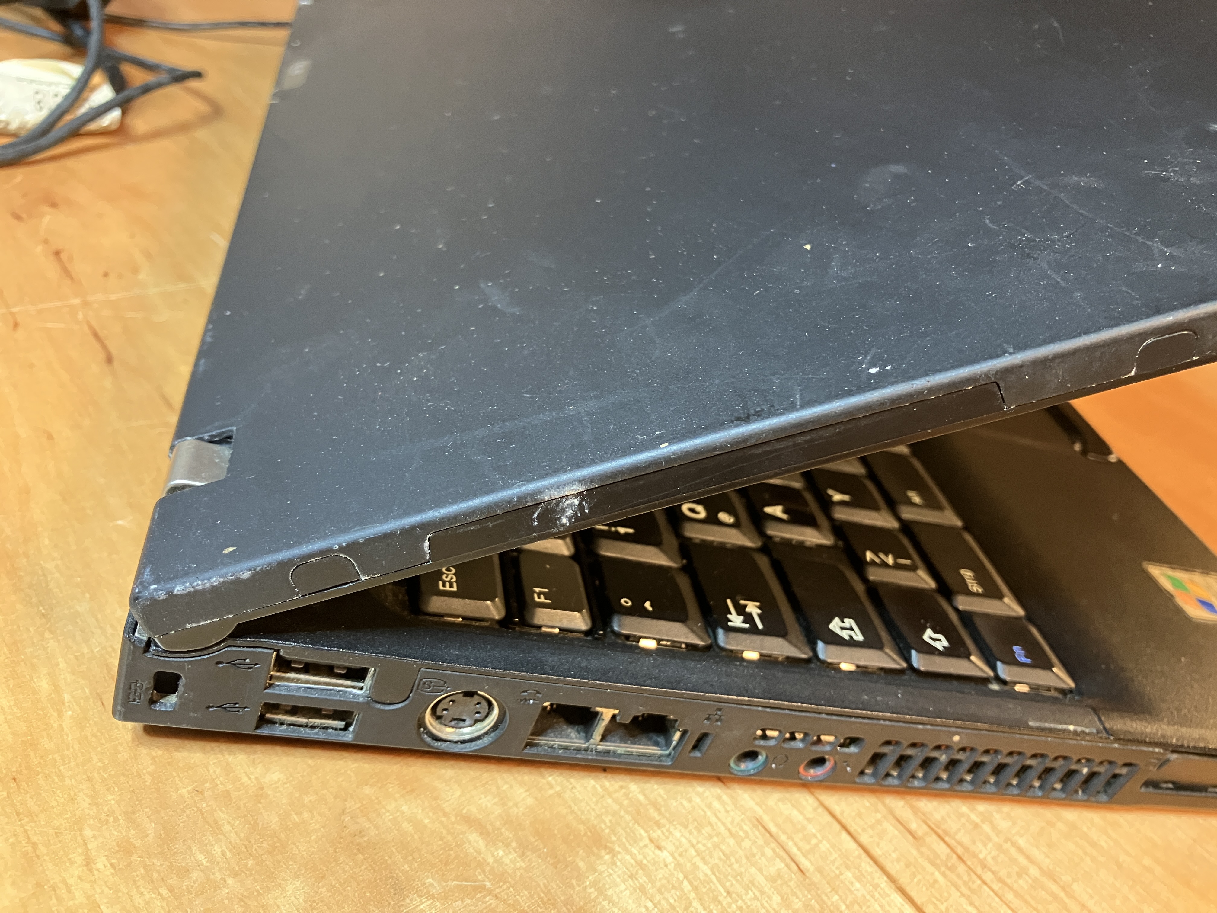 IBM T40 linke Seite